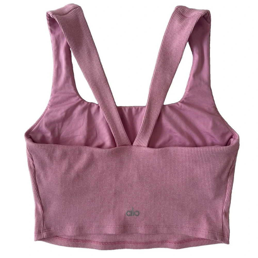 ALO Yoga matching alo